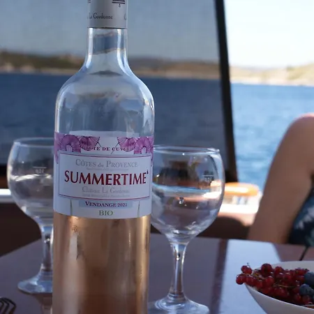 Anima Maris Yacht Ουμάγκ