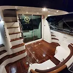 Anima Maris Yacht Botel
