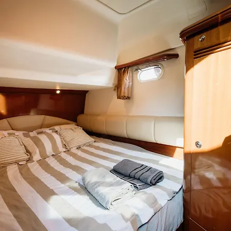Anima Maris Yacht 船屋