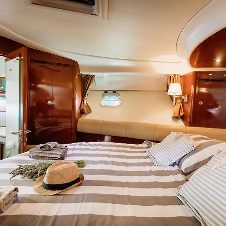 Anima Maris Yacht 船屋