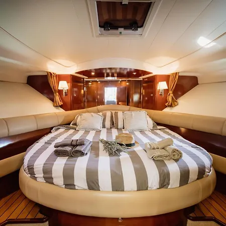 Anima Maris Yacht 船屋 乌马格