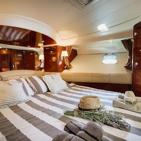Anima Maris Yacht 船屋