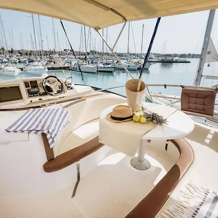 船屋 Anima Maris Yacht 乌马格