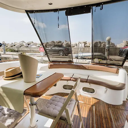 船屋 Anima Maris Yacht *