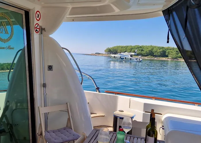 보트호텔 Anima Maris Yacht