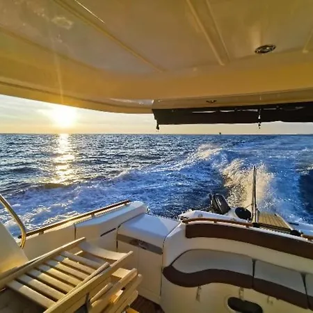 Anima Maris Yacht Bateau-hôtel Umag