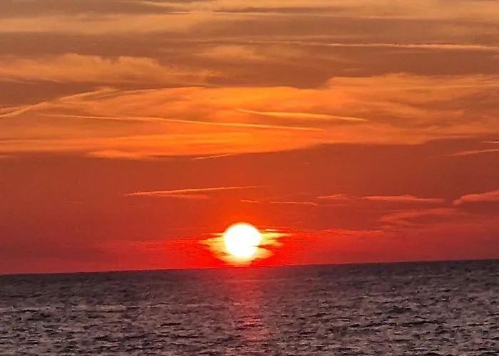 Anima Maris Yacht Botel *