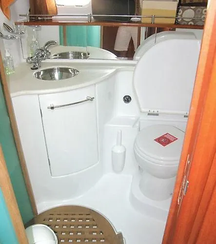 Anima Maris Yacht Botel